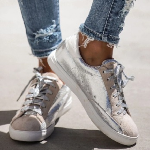 VICI ALL-STAR FAUX SUEDE METALLIC SNEAKERS - Picture 2 of 7
